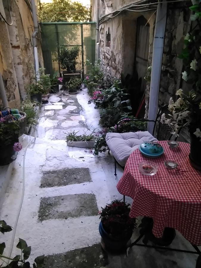 Metropolis Corfu (city)